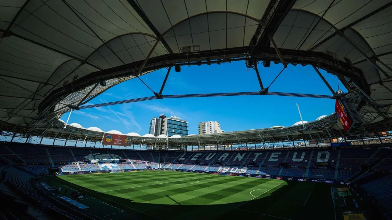 FUTEBOL EM ALERTA: Horário e onde assistir ao vivo Levante x Barcelona, pela La Liga